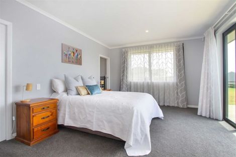 Photo of property in 4 Old Orchard Lane, Waiau Pa, Pukekohe, 2679