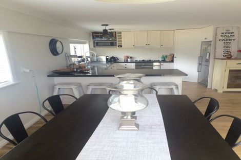 Photo of property in 58 Evelyn Road, Cockle Bay, Auckland, 2014