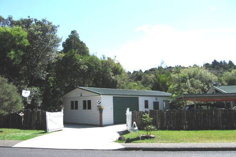 Photo of property in 21 Awaruku Road, Torbay, Auckland, 0630