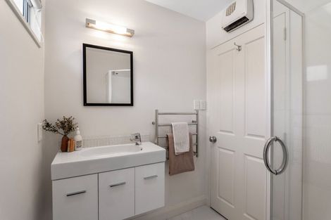 Photo of property in 19 Enticott Place, Huntsbury, Christchurch, 8022