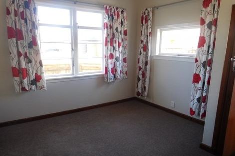 Photo of property in 330 Carrington Street, Vogeltown, New Plymouth, 4310