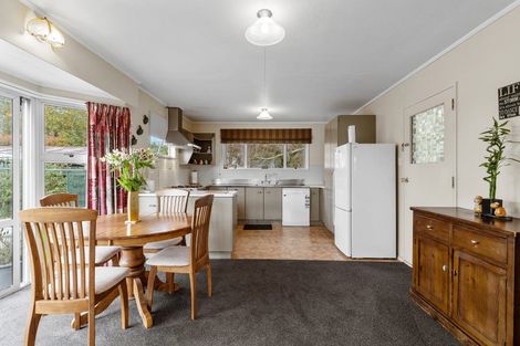 Photo of property in 19 Dunk Place, Milson, Palmerston North, 4414