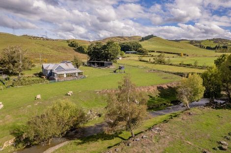 Photo of property in 214 Waianiwaniwa Road, Sheffield, Darfield, 7571