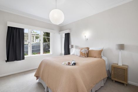 Photo of property in 129 Eglinton Road, Mornington, Dunedin, 9011