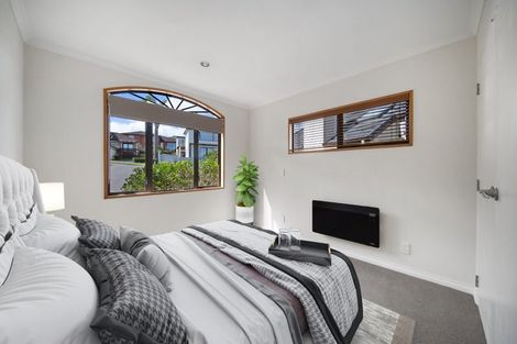 Photo of property in 25 Brooke Ridge Rise, East Tamaki Heights, Auckland, 2016