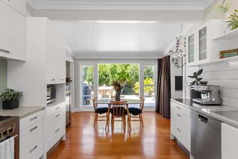 Photo of property in 52 Victor Street, Avondale, Auckland, 1026