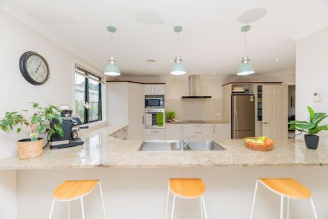 Photo of property in 44 Furlong Crescent, Churton Park, Wellington, 6037