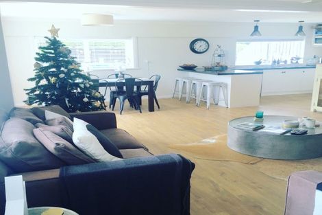 Photo of property in 58 Evelyn Road, Cockle Bay, Auckland, 2014