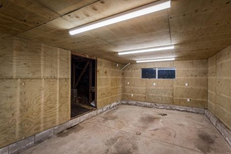 Photo of property in 15 Vina Place, Massey, Auckland, 0614