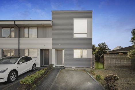 Photo of property in 10/2 Stone Street, Miramar, Wellington, 6022