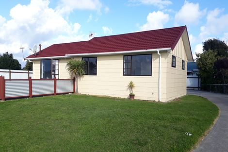 Photo of property in 2 Walton Street, Bulls, 4818