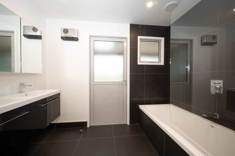 Photo of property in 380 Letts Gully Road, Letts Gully, Alexandra, 9393