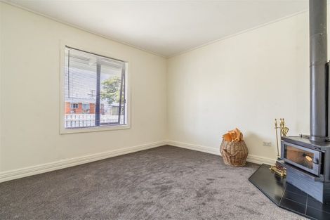 Photo of property in 9 High Street, Milton, 9220