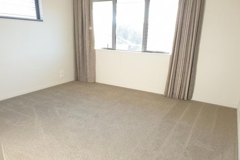 Photo of property in 5 Kelmore Place, Schnapper Rock, Auckland, 0632