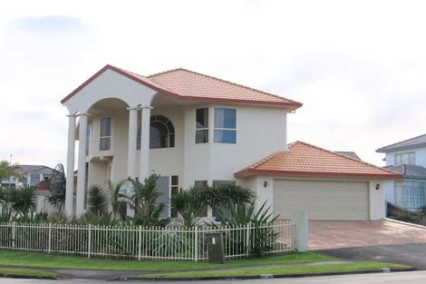 Photo of property in 8 Annalong Road, Dannemora, Auckland, 2016