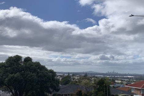 Photo of property in 4130 Great North Road, Glendene, Auckland, 0602