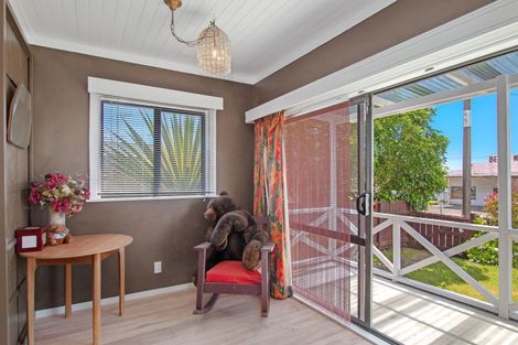 Photo of property in 35 Beach Road, Waihi Beach, 3611