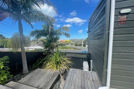 Photo of property in 3a Pah Road, Cockle Bay, Auckland, 2014