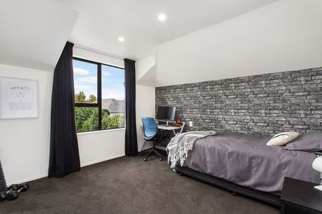 Photo of property in 2 Rembrandt Place, Burnside, Christchurch, 8053