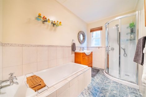 Photo of property in 84 Pinehaven Road, Pinehaven, Upper Hutt, 5019