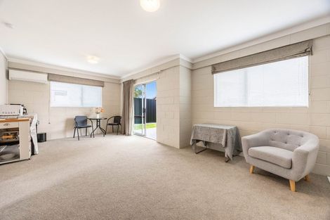 Photo of property in 20 Matuhi Rise, Henderson, Auckland, 0612