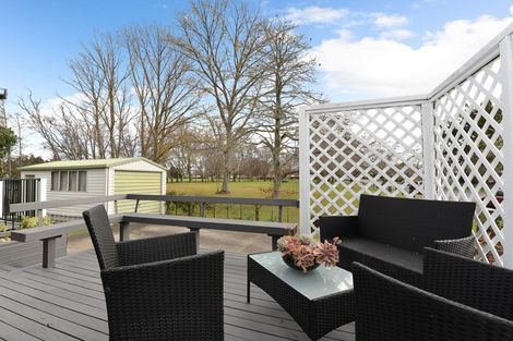 Photo of property in 393 Kahikatea Drive, Dinsdale, Hamilton, 3204