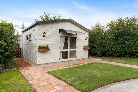 Photo of property in 25 Trigg Crescent, Taradale, Napier, 4112