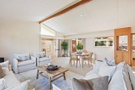 Photo of property in 82 Manu Crescent, Upper Vogeltown, New Plymouth, 4310