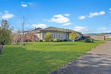 Photo of property in 36 Easton Way, Levin, 5510