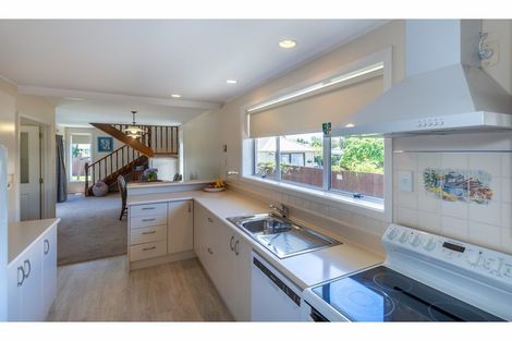 Photo of property in 335 Woodham Road, Wainoni, Christchurch, 8061