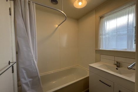 Photo of property in 84 Mathesons Road, Phillipstown, Christchurch, 8011