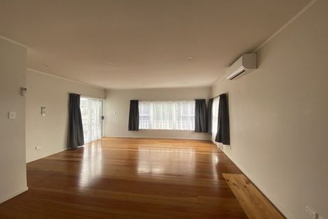 Photo of property in 33 Wharf Road, Te Atatu Peninsula, Auckland, 0610