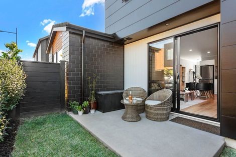Photo of property in 6 Honowai Street, Kumeu, 0810