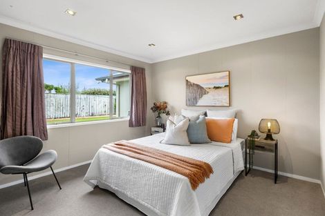 Photo of property in 8 Karamea Street, Whalers Gate, New Plymouth, 4310