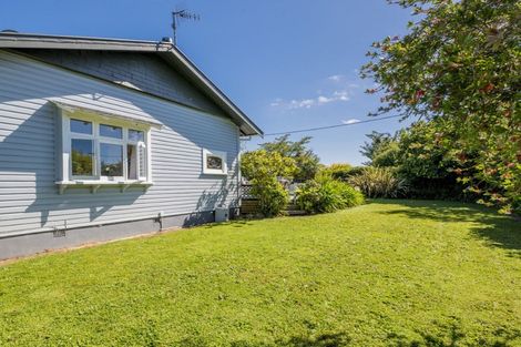 Photo of property in 1 Oriel Place, Levin, 5510