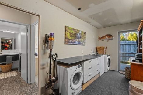 Photo of property in 3 Rere Road, Lake Hayes, Queenstown, 9304