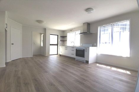 Photo of property in 1/23 Heron Place, Pakuranga Heights, Auckland, 2010