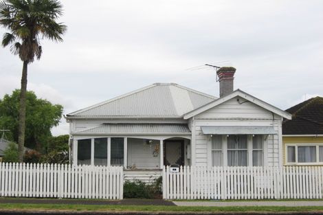 Photo of property in 14 Dublin Street, Pukekohe, 2120