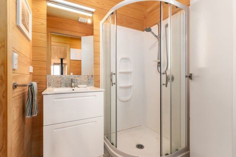 Photo of property in 5 Rifleman Lane, Redcliffs, Christchurch, 8081