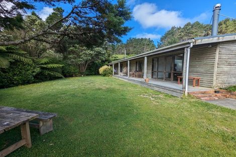 Photo of property in 7 Hillcroft Road, Horokiwi, Wellington, 5016