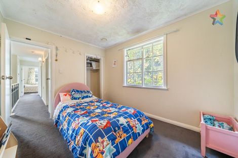 Photo of property in 19 Thomas Street, Stokes Valley, Lower Hutt, 5019