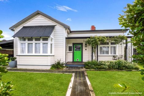 Photo of property in 11 Carow Street, Palmerston North, 4410