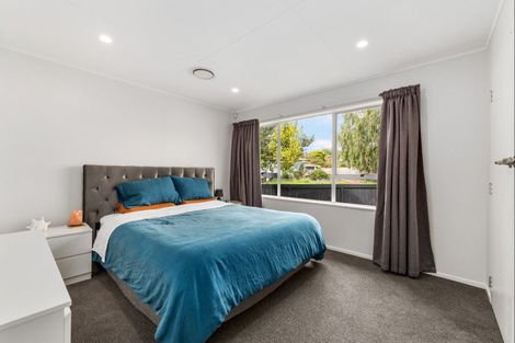 Photo of property in 15 Escort Grove, Awapuni, Palmerston North, 4412