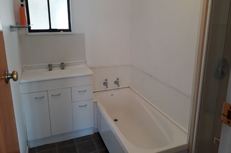 Photo of property in 2 Walton Street, Bulls, 4818