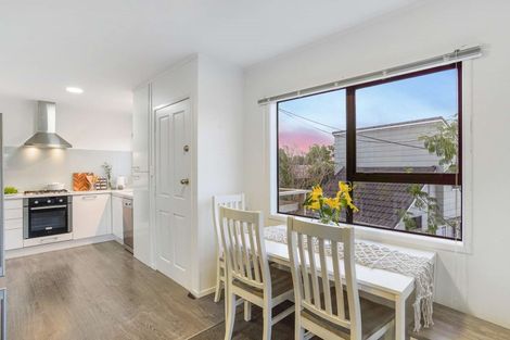 Photo of property in 2/181 Rangatira Road, Beach Haven, Auckland, 0626