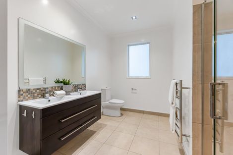 Photo of property in 339 Glenvar Road, Long Bay, Auckland, 0630