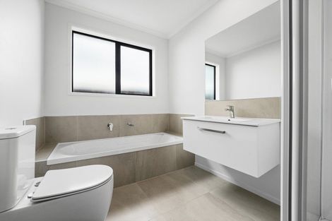 Photo of property in 22 Pioneer Crescent, Omokoroa, 3114