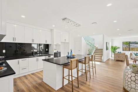 Photo of property in 46 Marina View Drive, West Harbour, Auckland, 0618