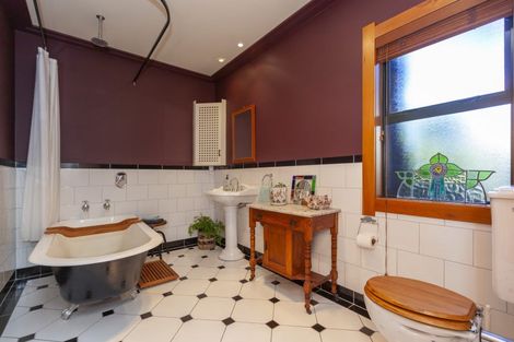 Photo of property in 111 Ngarara Road, Waikanae, 5036