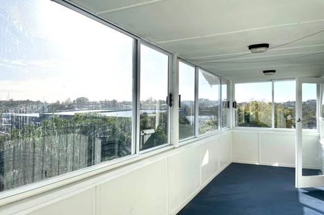 Photo of property in 28 Nutsey Avenue, Northcote, Auckland, 0627